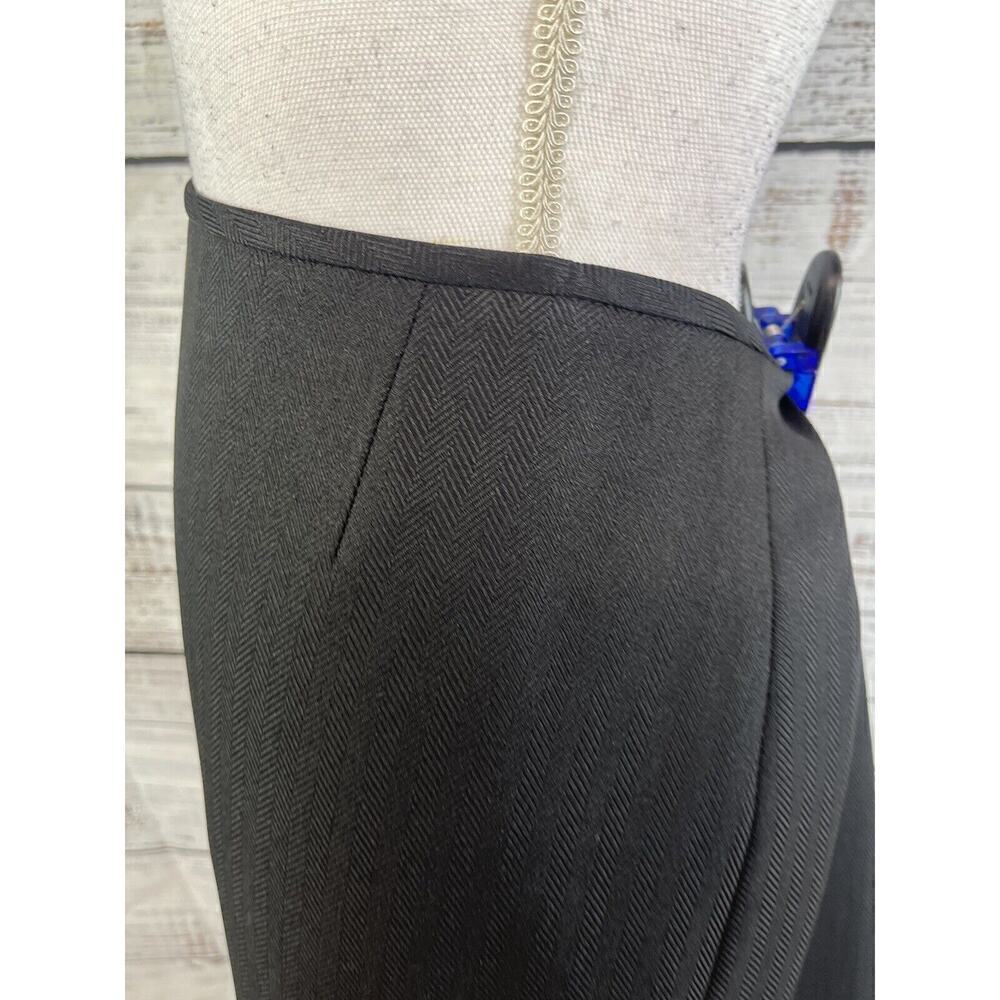 Tahari Skirt size 14 Petite Classic Black Herringbone Straight Above Knee Career - Picture 8 of 11